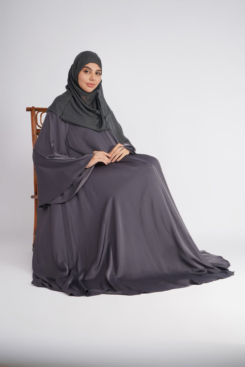 5 Modern Ways to Style a Black Abaya for Everyday Elegance & Formal Evenings